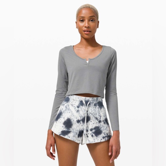 Lululemon Cropped Henley Long Sleeve Heathered Asphalt Gray Crop Top - Picture 9 of 10